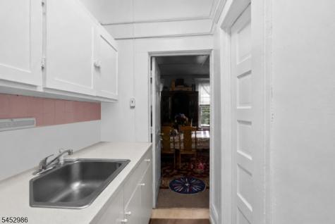 54 Genessee Avenue Paterson NJ 07503