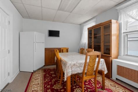 54 Genessee Avenue Paterson NJ 07503