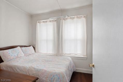 54 Genessee Avenue Paterson NJ 07503