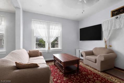 54 Genessee Avenue Paterson NJ 07503