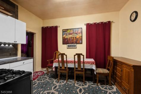 54 Genessee Avenue Paterson NJ 07503
