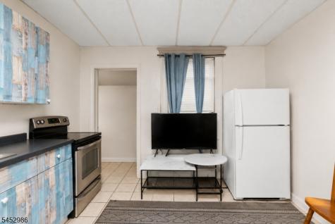 54 Genessee Avenue Paterson NJ 07503