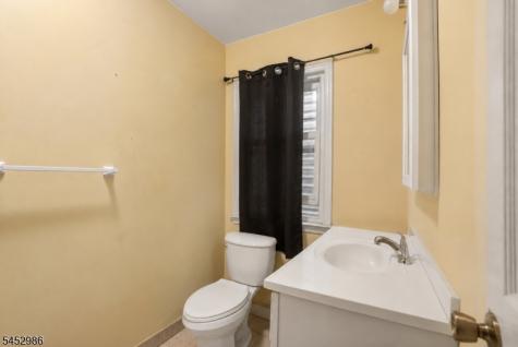 54 Genessee Avenue Paterson NJ 07503