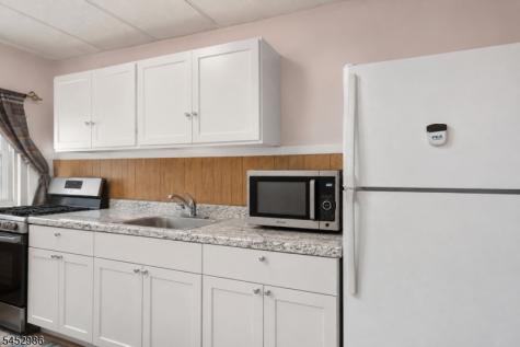 54 Genessee Avenue Paterson NJ 07503