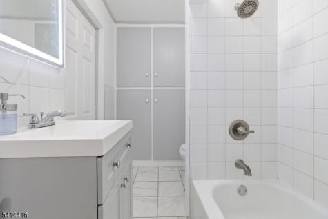 1922 Barnett Street Rahway NJ 07065