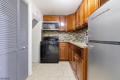 1922 Barnett Street Rahway NJ 07065