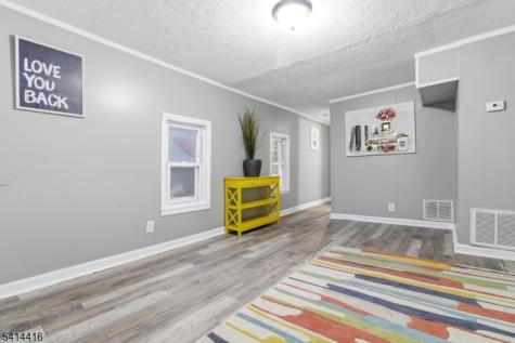 1922 Barnett Street Rahway NJ 07065
