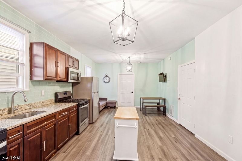 187 2ND Street Newark NJ 07107
