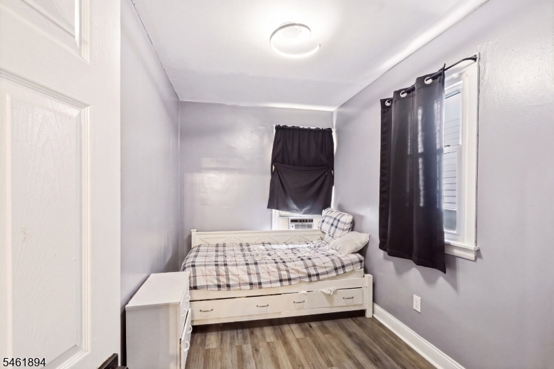 187 2ND Street Newark NJ 07107