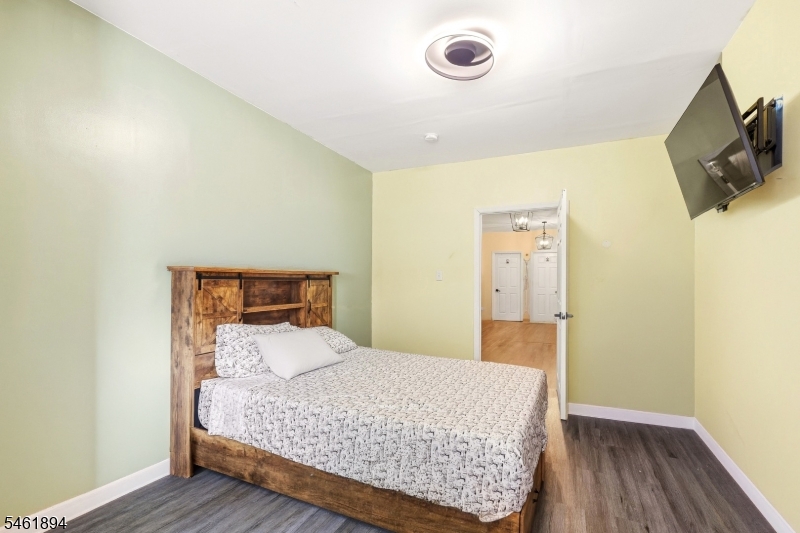 187 2ND Street Newark NJ 07107