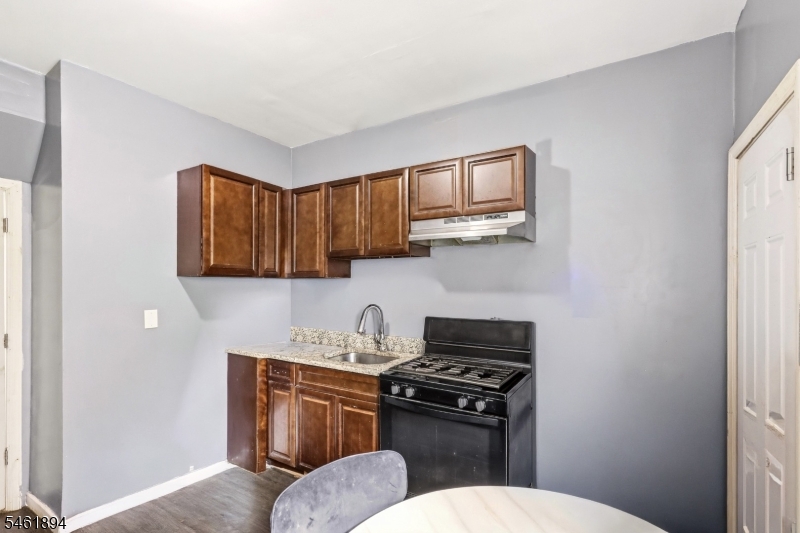 187 2ND Street Newark NJ 07107