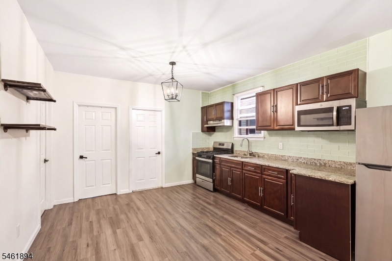 187 2ND Street Newark NJ 07107