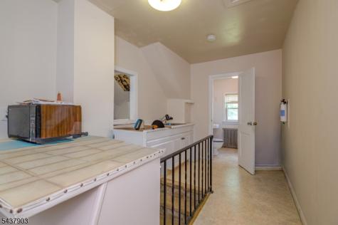 137 Valpeck Avenue Raritan NJ 08869
