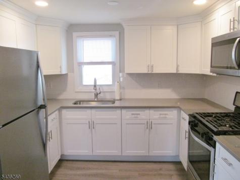 11 Meehan Avenue Raritan NJ 08869
