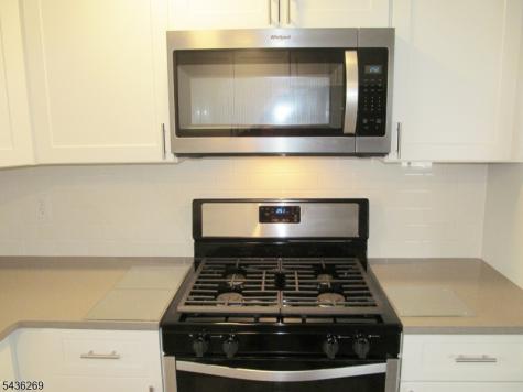 11 Meehan Avenue Raritan NJ 08869