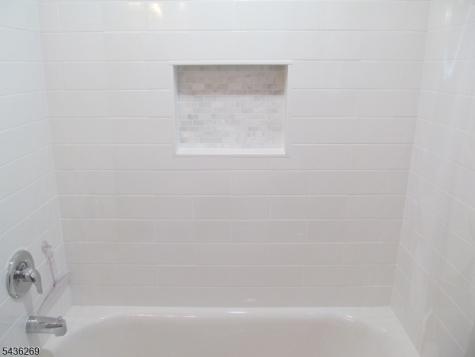 11 Meehan Avenue Raritan NJ 08869