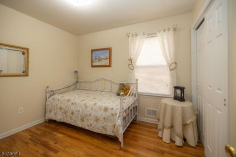 911 Flora Street Elizabeth NJ 07201