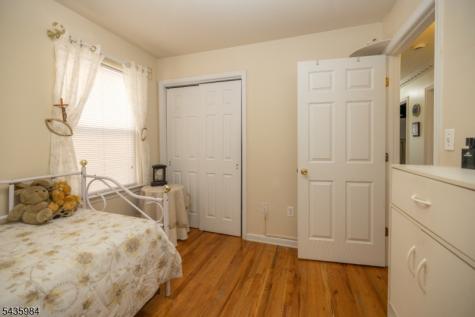 911 Flora Street Elizabeth NJ 07201