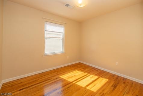 911 Flora Street Elizabeth NJ 07201
