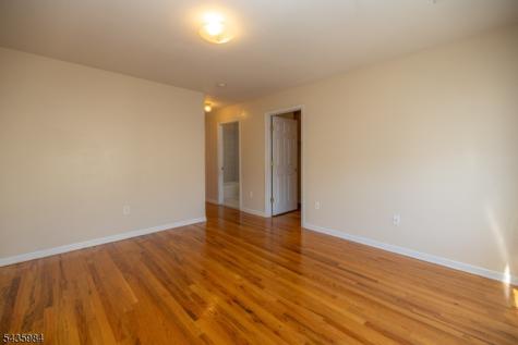 911 Flora Street Elizabeth NJ 07201