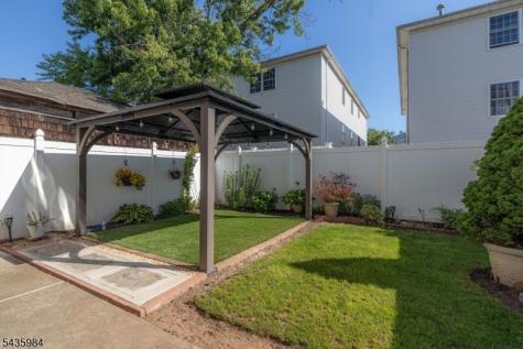 911 Flora Street Elizabeth NJ 07201