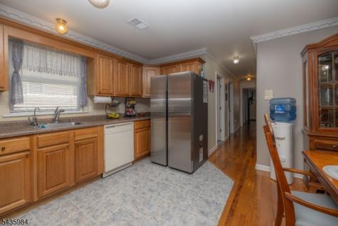911 Flora Street Elizabeth NJ 07201
