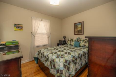 911 Flora Street Elizabeth NJ 07201