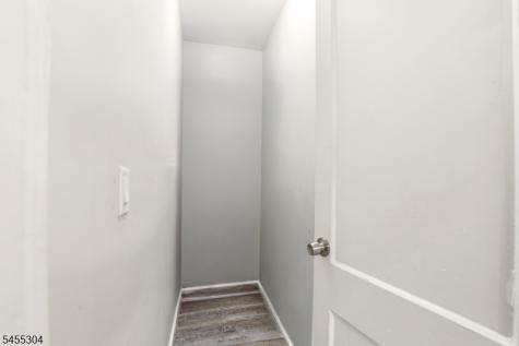 27 Lindsley Place East Orange NJ 07018