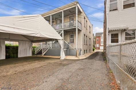 27 Lindsley Place East Orange NJ 07018