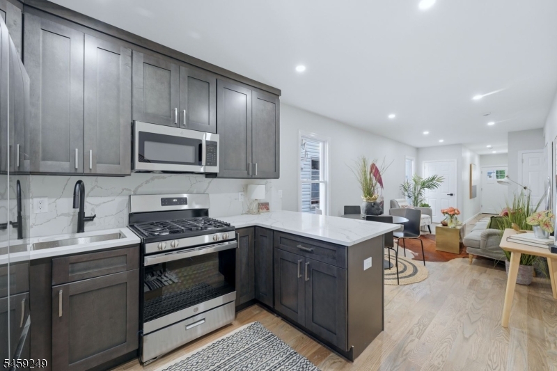 289 Glenwood Avenue East Orange NJ 07017