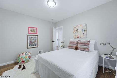 289 Glenwood Avenue East Orange NJ 07017