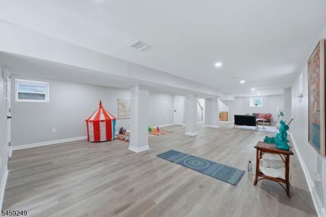 289 Glenwood Avenue East Orange NJ 07017