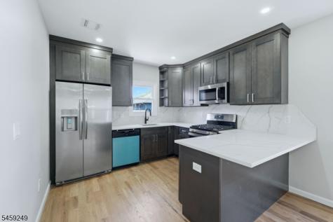 289 Glenwood Avenue East Orange NJ 07017