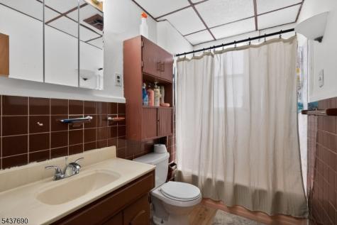 11 Yereance Avenue Clifton NJ 07011