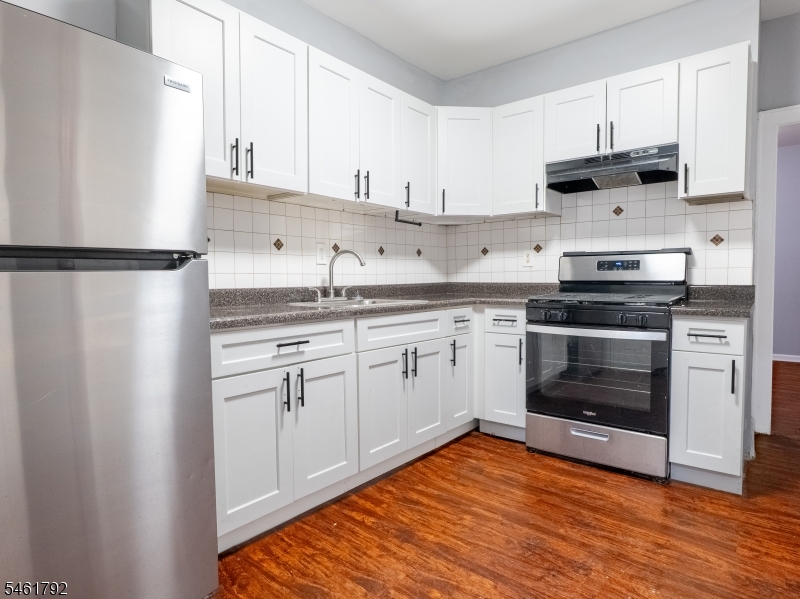 87 2ND Street Newark NJ 07107