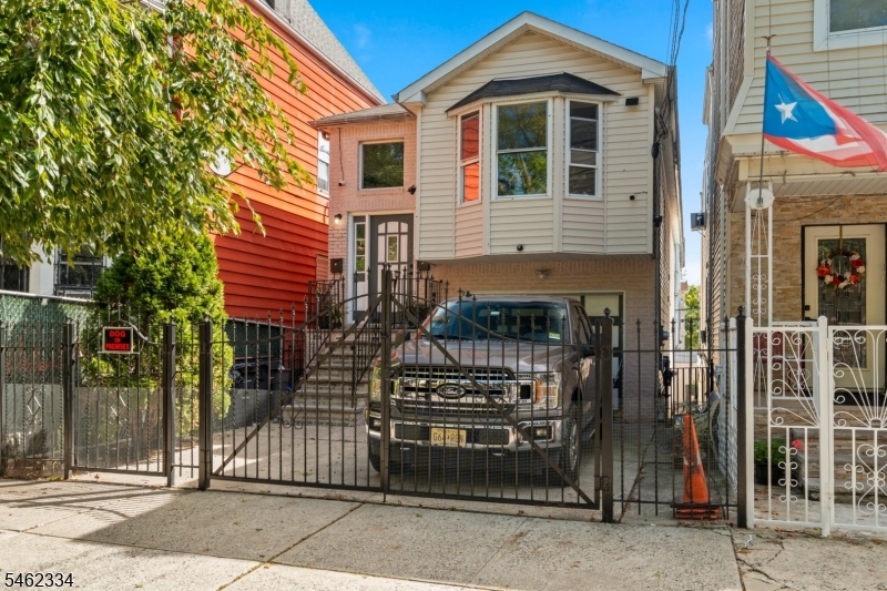 197 N 5th Street Newark NJ 07107