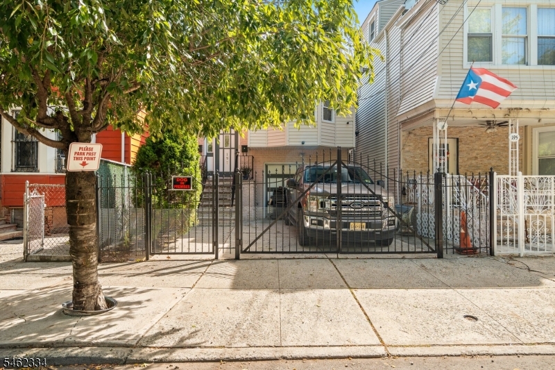 197 N 5th Street Newark NJ 07107