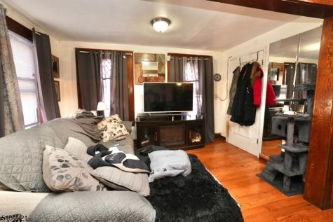 425 Dewitt Avenue Belleville NJ 07109