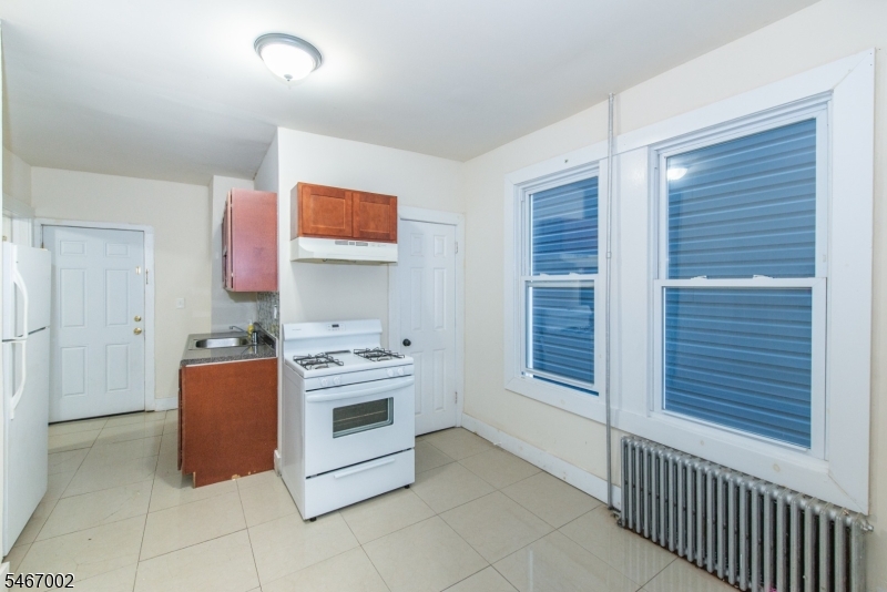 71 Mercer Street Paterson NJ 07524