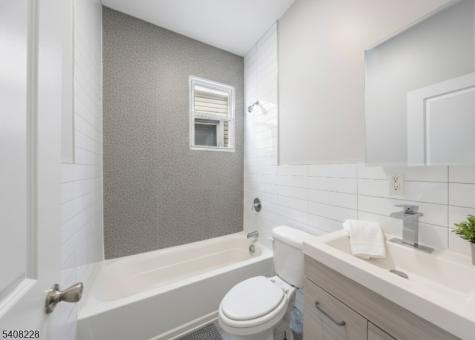 327 S 19th Street Newark NJ 07103