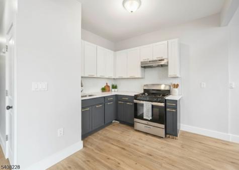 327 S 19th Street Newark NJ 07103