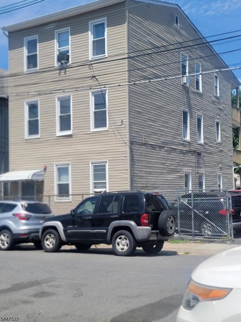 40 Manchester Avenue Paterson NJ 07502