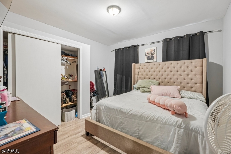 24 20TH Avenue Paterson NJ 07501
