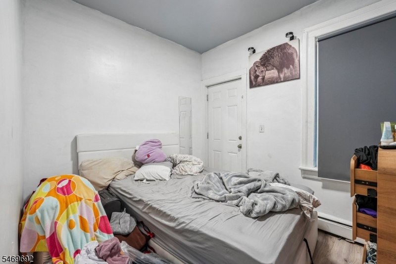 24 20TH Avenue Paterson NJ 07501