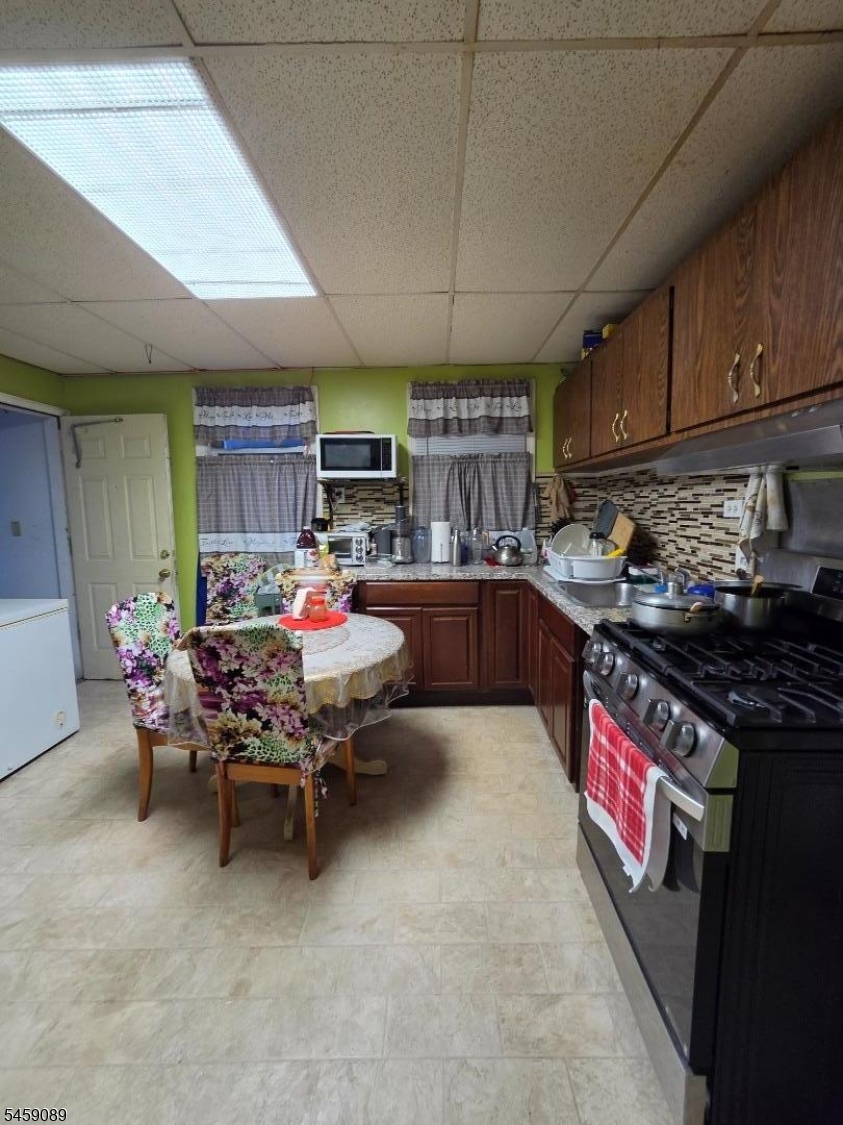 132 Paterson Avenue Paterson NJ 07502