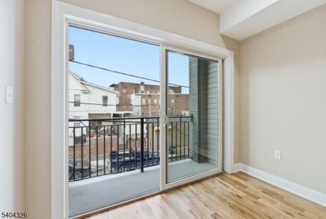 109 N 7th Street Newark NJ 07107