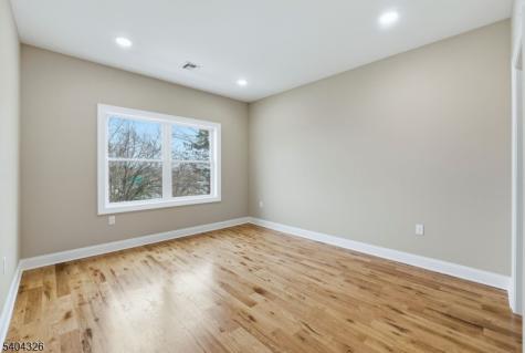 109 N 7th Street Newark NJ 07107