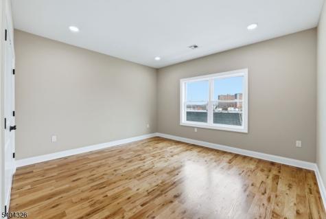 109 N 7th Street Newark NJ 07107