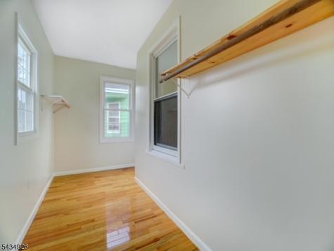 1035 Hunterdon Street Newark NJ 07112