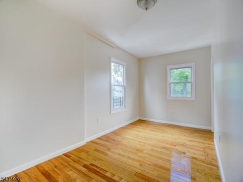 1035 Hunterdon Street Newark NJ 07112